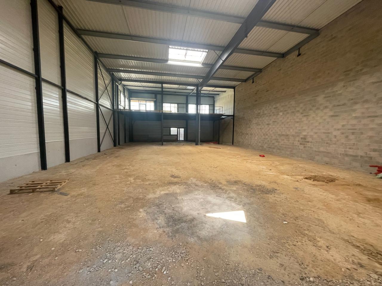 Local d'activité Marines 2017m² Vente local d'activité Marines Val-d'Oise OVACT2313750 2